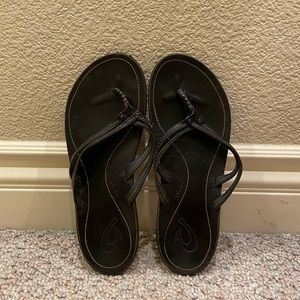 Olukai U’i black leather sandals, 9